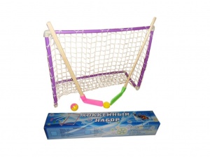 Хоккейный набор (2клюшки+1ворота с сеткой+шайба+мячик) в коробке :(05-21): купить оптом у поставщика sprinter-opt.ru