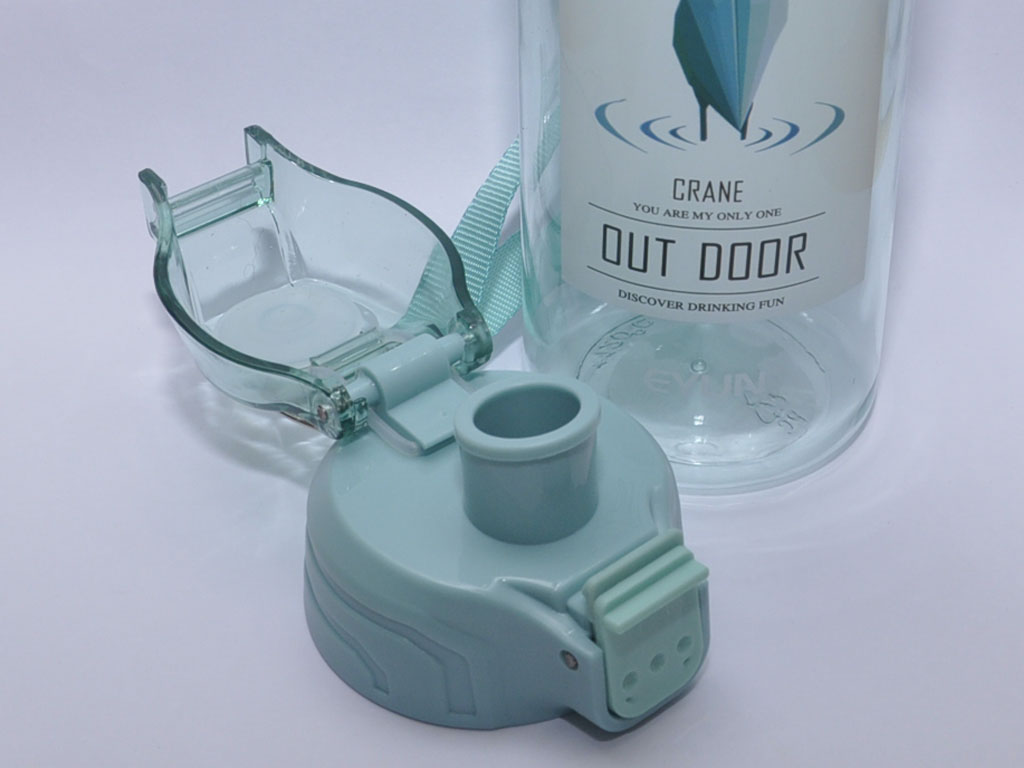 Бутылка для воды. Материал: пластик. Объём 650ML. YY615