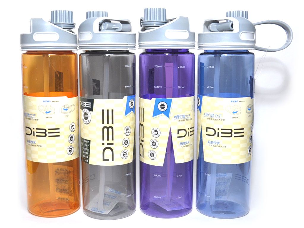 Бутылка для воды. Материал: пластик, силикон. 700ML. DB-1259