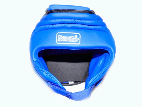 Шлем боксёрский SPRINTER закрытый, кожзаменитель, индивидуальная упаковка. Защита верхней части головы. Под подбородком застежка на одной липучке