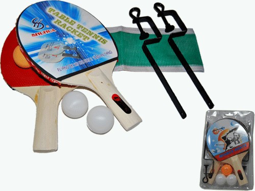 Набор для игры в настольный теннис. В комплекте: 2 ракетки, 3 шарика, стойки, сетка. :(SH-012):