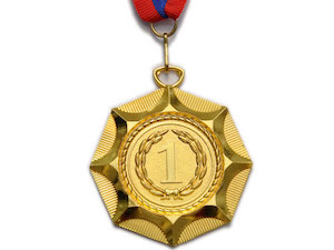 Медаль спортивная с лентой 1 место d - 6,5 см :Е04-1 купить оптом у поставщика sprinter-opt.ru