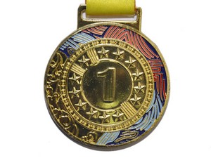 Медаль спортивная с лентой 1 место d - 6,5 см :1903-BL-1 купить оптом у поставщика sprinter-opt.ru